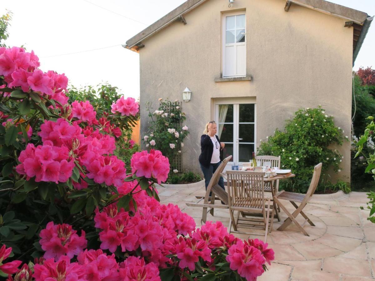 Gite Enchanteur Avec Jardin Prive Et Climatisation Pres Du Chateau D'Azay-Le-Ferron - Fr-1-591-457 Acomodação com café da manhã Exterior foto